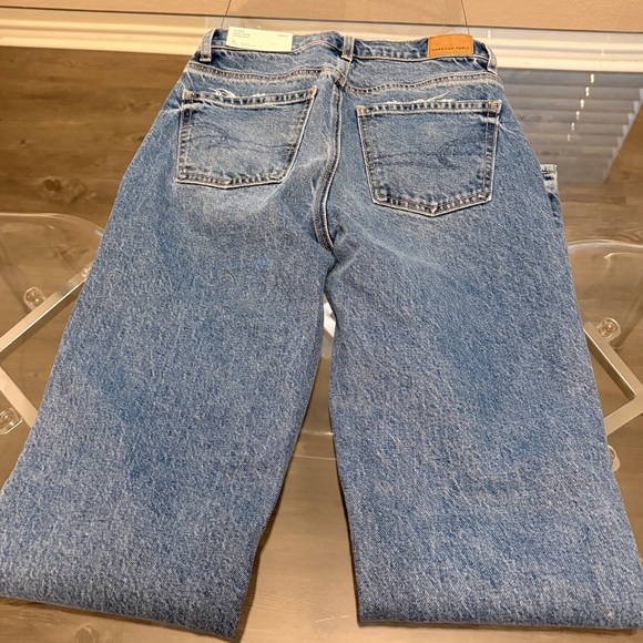American Eagle Outfitters Faded Blue Straight Leg Jeans - Picture 4 of 5
